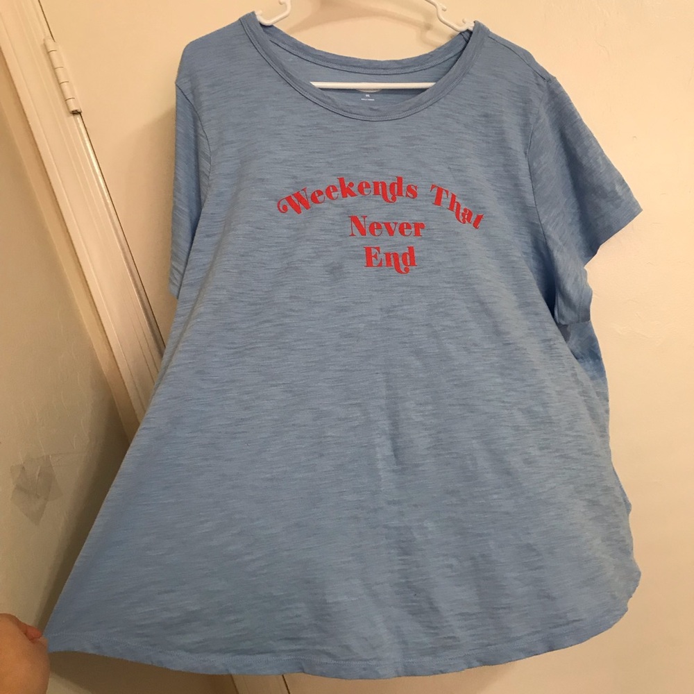 Old navy “weekends that never end” blue tee